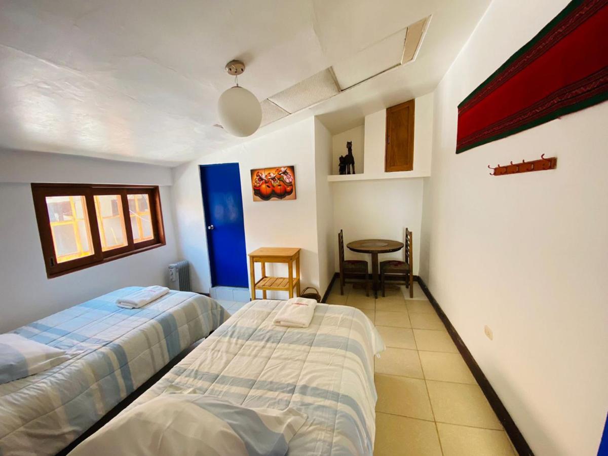 Flying Dog Hostel クスコ エクステリア 写真