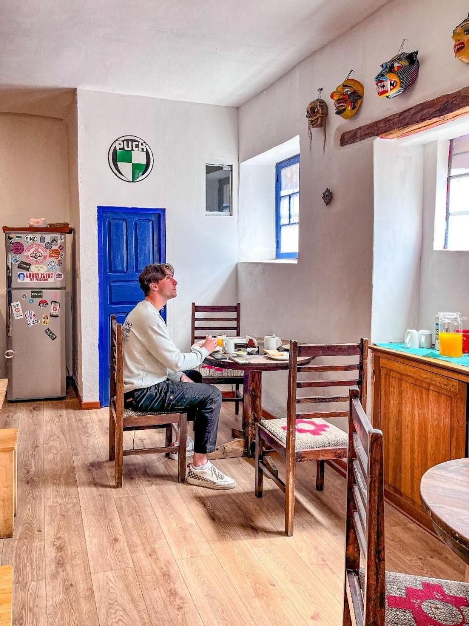 Flying Dog Hostel クスコ エクステリア 写真