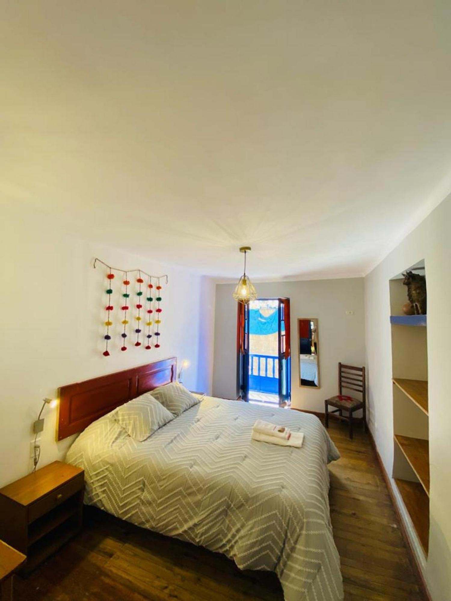 Flying Dog Hostel クスコ エクステリア 写真