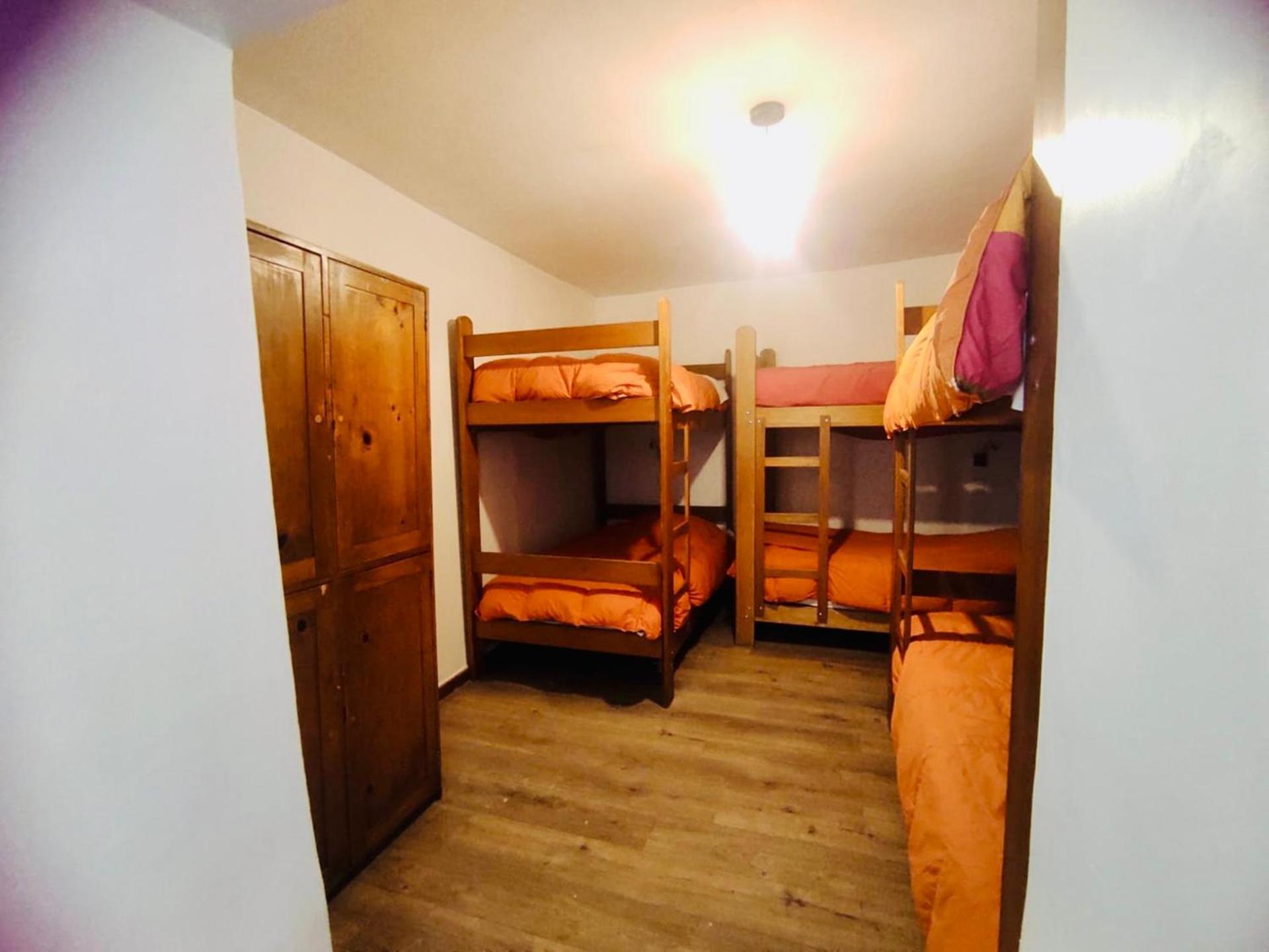 Flying Dog Hostel クスコ エクステリア 写真